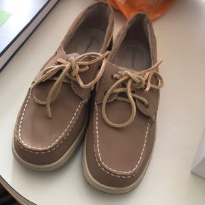Real leather boat shoes